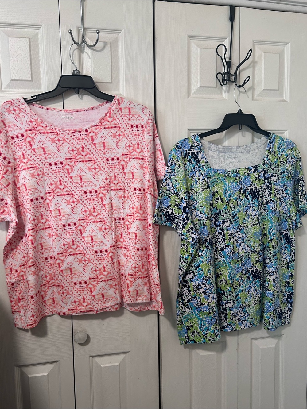 Kim Rogers Pink Geometric Short Sleeve Top & Blue-Green Floral Tee